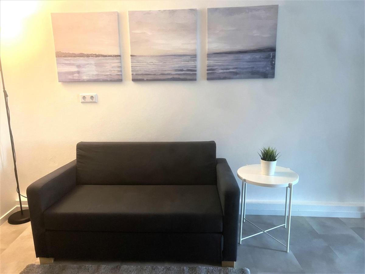 Moeblierte 3 Zimmer Apartment - Mit Smart Tv, Wlan Und Kostenfreie Parkplaetze Schloß Holte-Stukenbrock Eksteriør bilde