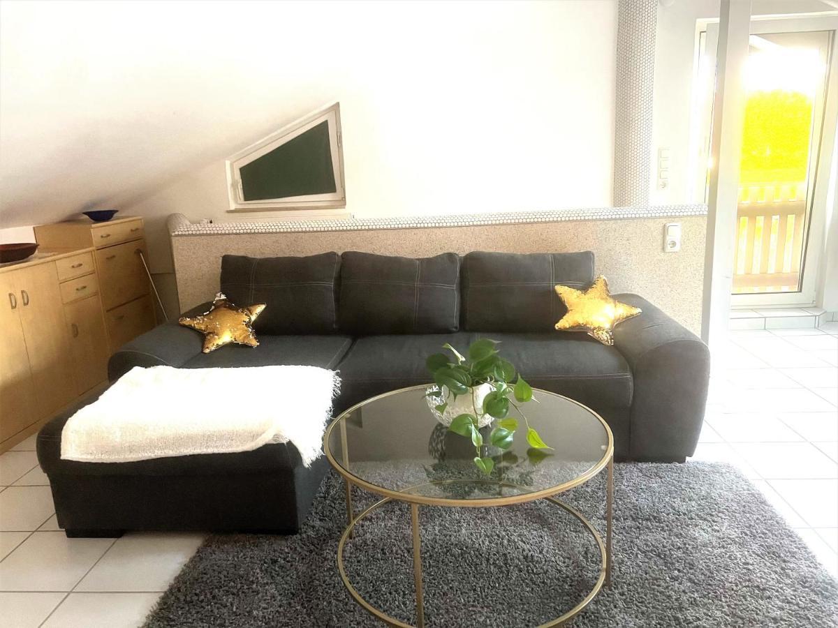 Moeblierte 3 Zimmer Apartment - Mit Smart Tv, Wlan Und Kostenfreie Parkplaetze Schloß Holte-Stukenbrock Eksteriør bilde